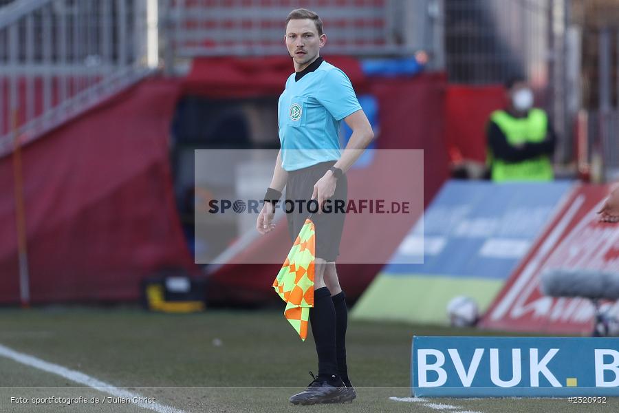 Marius Schlüwe, FLYERALARM Arena, Würzburg, 13.03.2022, DFB, sport, action, März 2022, Saison 2021/2022, Fussball, 3. Liga, BVB, FWK, Borussia Dortmund II, FC Würzburger Kickers - Bild-ID: 2320952