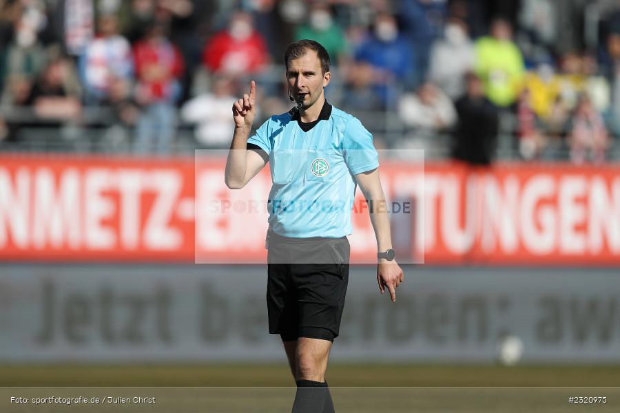 Hände, Arme, gestikuliert, Schiedsrichter, Florian Heft, FLYERALARM Arena, Würzburg, 13.03.2022, DFB, sport, action, März 2022, Saison 2021/2022, Fussball, 3. Liga, BVB, FWK, Borussia Dortmund II, FC Würzburger Kickers - Bild-ID: 2320975