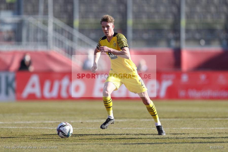 Christian Viet, FLYERALARM Arena, Würzburg, 13.03.2022, DFB, sport, action, März 2022, Saison 2021/2022, Fussball, 3. Liga, BVB, FWK, Borussia Dortmund II, FC Würzburger Kickers - Bild-ID: 2321001