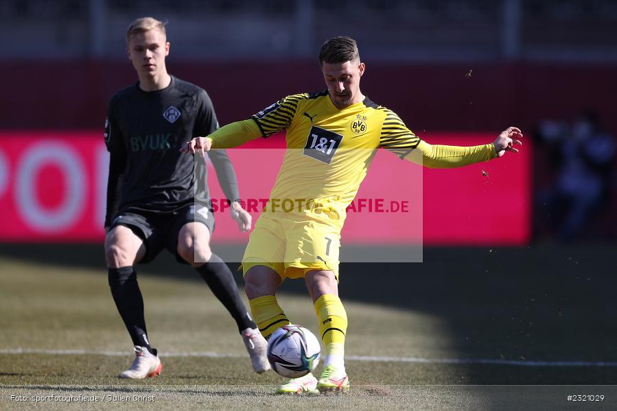 Marco Pasalic, FLYERALARM Arena, Würzburg, 13.03.2022, DFB, sport, action, März 2022, Saison 2021/2022, Fussball, 3. Liga, BVB, FWK, Borussia Dortmund II, FC Würzburger Kickers - Bild-ID: 2321029
