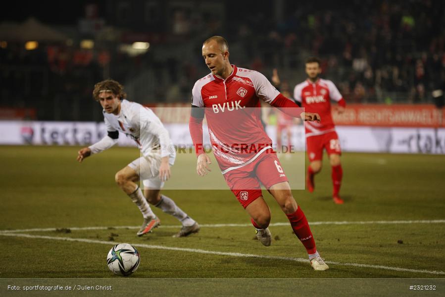 Tobias Kraulich, FLYERALARM Arena, Würzburg, 18.03.2022, DFL, sport, action, März 2022, Saison 2021/2022, Fussball, FCV, FWK, FC Viktoria Köln, FC Würzburger Kickers - Bild-ID: 2321232