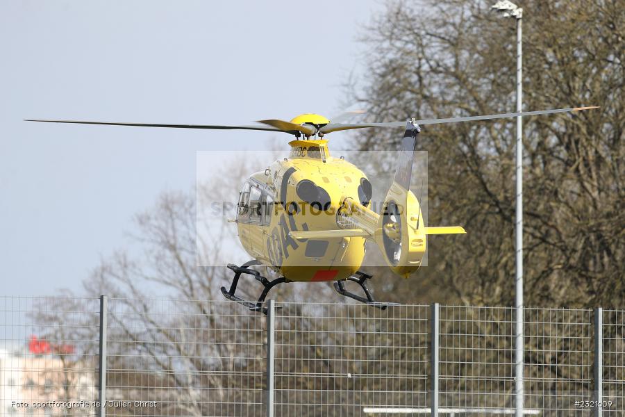 D-HXBC, Notarzt, Luftrettung, ADAC, Rettungshubschrauber, Sepp-Endres-Sportanlage, Würzburg, 19.03.2022, BFV, sport, action, März 2022, Saison 2021/2022, Fussball, Bayernliga Nord, FCS, WFV, 1. FC Sand, Würzburger FV - Bild-ID: 2321609
