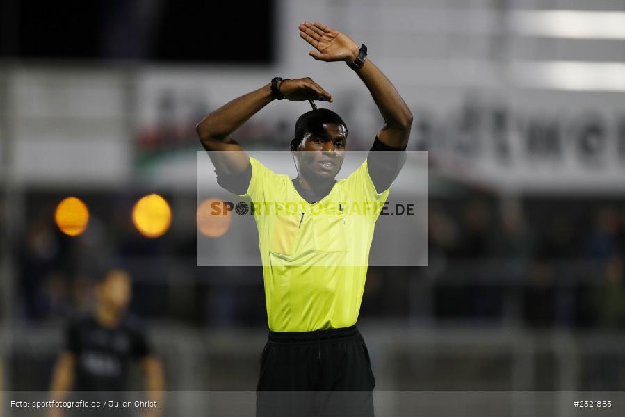 Hände, Arme, gestikuliert, Assad Nouhoum, Stadion am Schönbusch, Aschaffenburg, 25.03.2022, BFV, sport, action, März 2022, Saison 2021/2022, Fussball, RLB, Regionalliga Bayern, VFB, SVA, VfB Eichstätt, SV Viktoria Aschaffenburg - Bild-ID: 2321883
