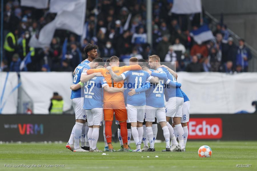 Mannschaftskreis, Merck-Stadion am Böllenfalltor, Darmstadt, 02.04.2022, DFL, sport, action, April 2022, Saison 2021/2022, KSV, D98, 2. Bundesliga, Fussball, Holstein Kiel, SV Darmstadt 98 - Bild-ID: 2322377
