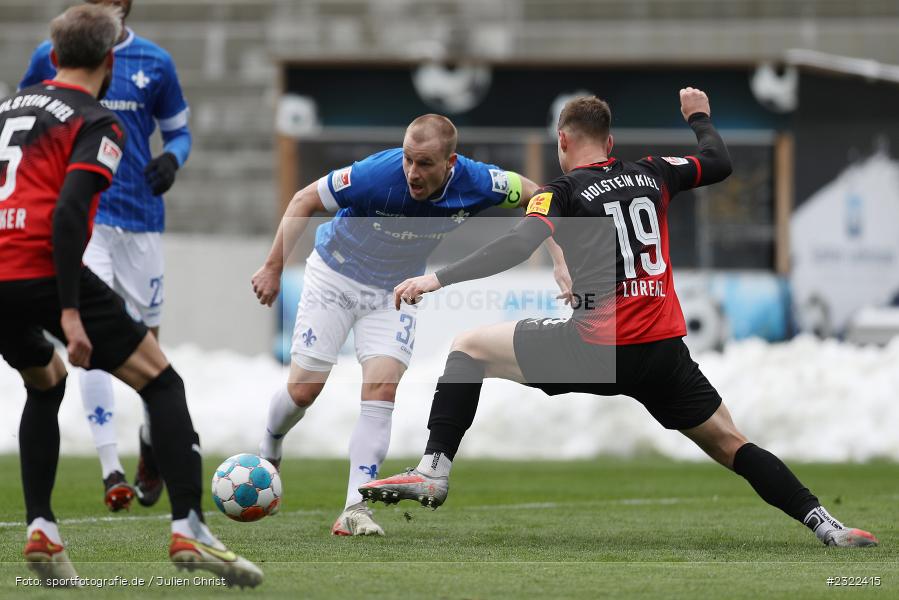 Fabian Holland, Merck-Stadion am Böllenfalltor, Darmstadt, 02.04.2022, DFL, sport, action, April 2022, Saison 2021/2022, KSV, D98, 2. Bundesliga, Fussball, Holstein Kiel, SV Darmstadt 98 - Bild-ID: 2322415