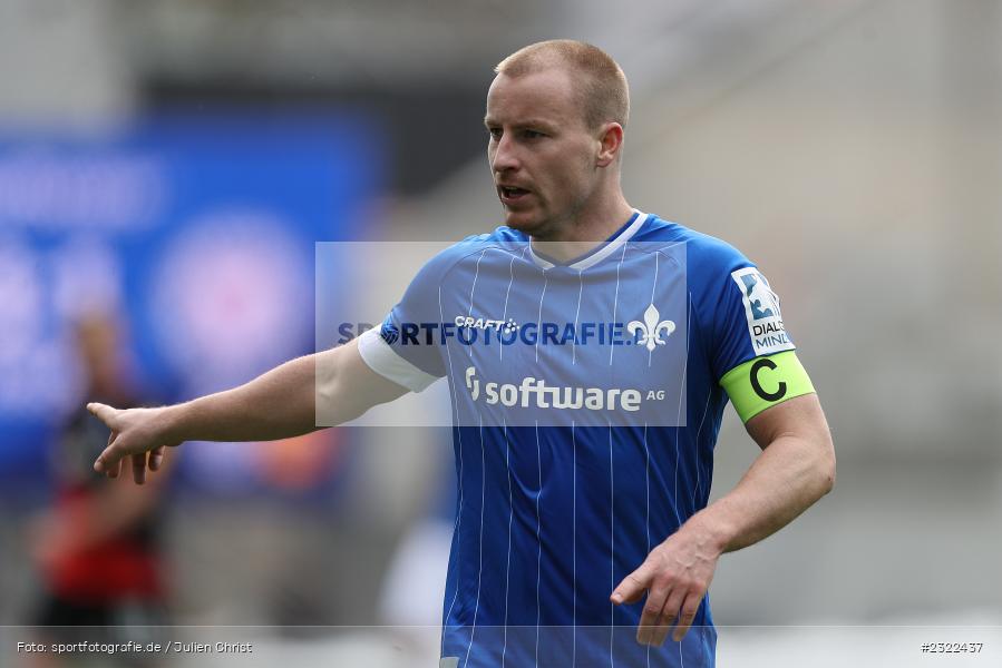 Fabian Holland, Merck-Stadion am Böllenfalltor, Darmstadt, 02.04.2022, DFL, sport, action, April 2022, Saison 2021/2022, KSV, D98, 2. Bundesliga, Fussball, Holstein Kiel, SV Darmstadt 98 - Bild-ID: 2322437