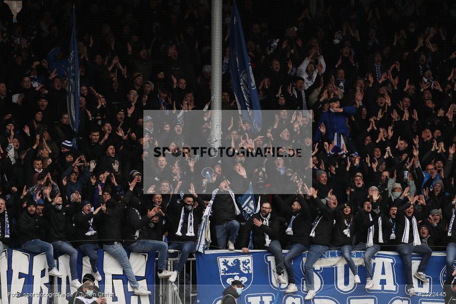 Fans, Merck-Stadion am Böllenfalltor, Darmstadt, 02.04.2022, DFL, sport, action, April 2022, Saison 2021/2022, KSV, D98, 2. Bundesliga, Fussball, Holstein Kiel, SV Darmstadt 98 - Bild-ID: 2322445