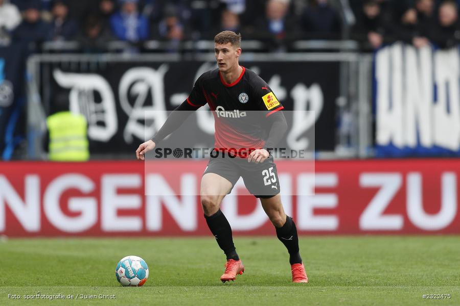 Phil Neumann, Merck-Stadion am Böllenfalltor, Darmstadt, 02.04.2022, DFL, sport, action, April 2022, Saison 2021/2022, KSV, D98, 2. Bundesliga, Fussball, Holstein Kiel, SV Darmstadt 98 - Bild-ID: 2322475