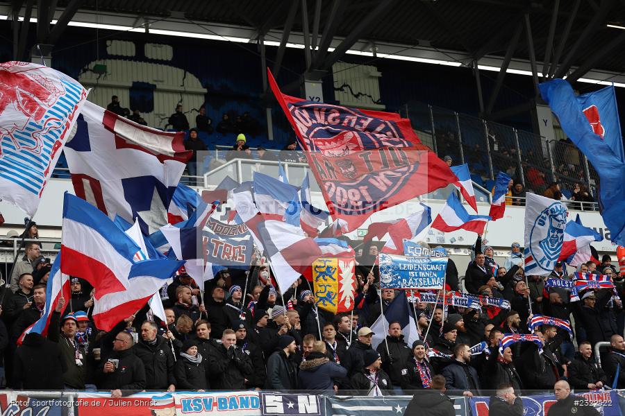 Fans, Merck-Stadion am Böllenfalltor, Darmstadt, 02.04.2022, DFL, sport, action, April 2022, Saison 2021/2022, KSV, D98, 2. Bundesliga, Fussball, Holstein Kiel, SV Darmstadt 98 - Bild-ID: 2322522