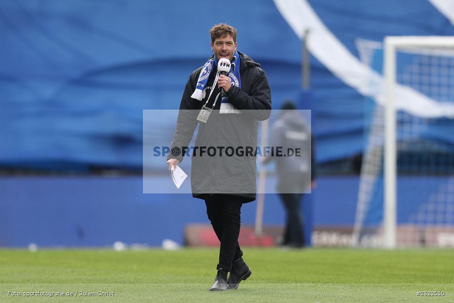 FFH, Stadionmoderator, Colin Mahnke, Merck-Stadion am Böllenfalltor, Darmstadt, 02.04.2022, DFL, sport, action, April 2022, Saison 2021/2022, KSV, D98, 2. Bundesliga, Fussball, Holstein Kiel, SV Darmstadt 98 - Bild-ID: 2322530