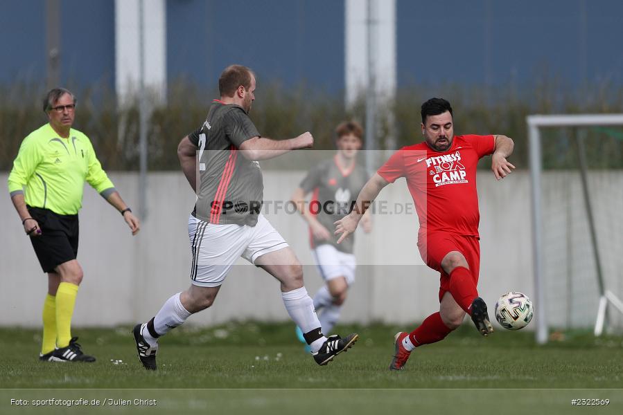 Schiedsrichter, Bernhard Roos, Hakan Silhdar, Sportgelände Nägelsee, Lohr am Main, 03.04.2022, BFV, sport, action, April 2022, Saison 2021/2022, FVM, FCB, A-Klasse Würzburg, Fussball, FV Mittelsinn/Obersinn, Baris Spor Lohr/M. - Bild-ID: 2322569 Schiedsrichter, Bernhard Roos, Hakan Silhdar, Sportgelände Nägelsee, Lohr am Main, 03.04.2022, BFV, sport, action, April 2022, Saison 2021/2022, FVM, FCB, A-Klasse Würzburg, Fussball, FV Mittelsinn/Obersinn, Baris Spor Lohr/M. - Bild-ID: 2322569