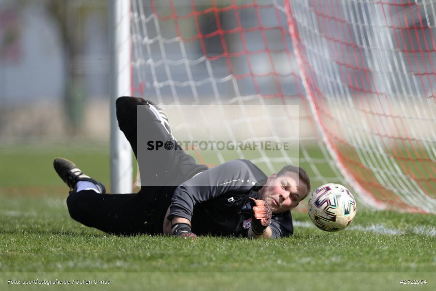 Freistoß, Dane Henning, Sportgelände Nägelsee, Lohr am Main, 03.04.2022, BFV, sport, action, April 2022, Saison 2021/2022, FVM, FCB, A-Klasse Würzburg, Fussball, FV Mittelsinn/Obersinn, Baris Spor Lohr/M. - Bild-ID: 2322654