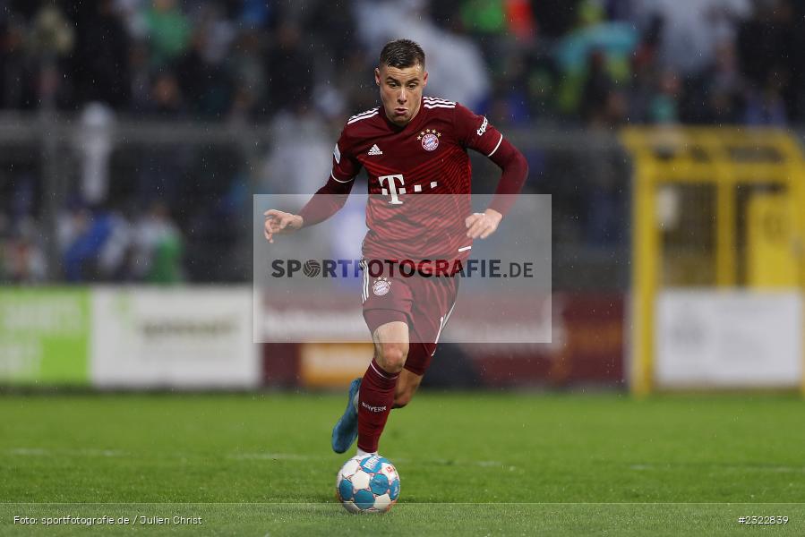 Gabriel Vidovic, Stadion am Schönbusch, Aschaffenburg, 08.04.2022, BFV, sport, action, April 2022, Saison 2021/2022, FCB, SVA, Regionalliga Bayern, Fussball, FC Bayern München II, SV Viktoria Aschaffenburg - Bild-ID: 2322839