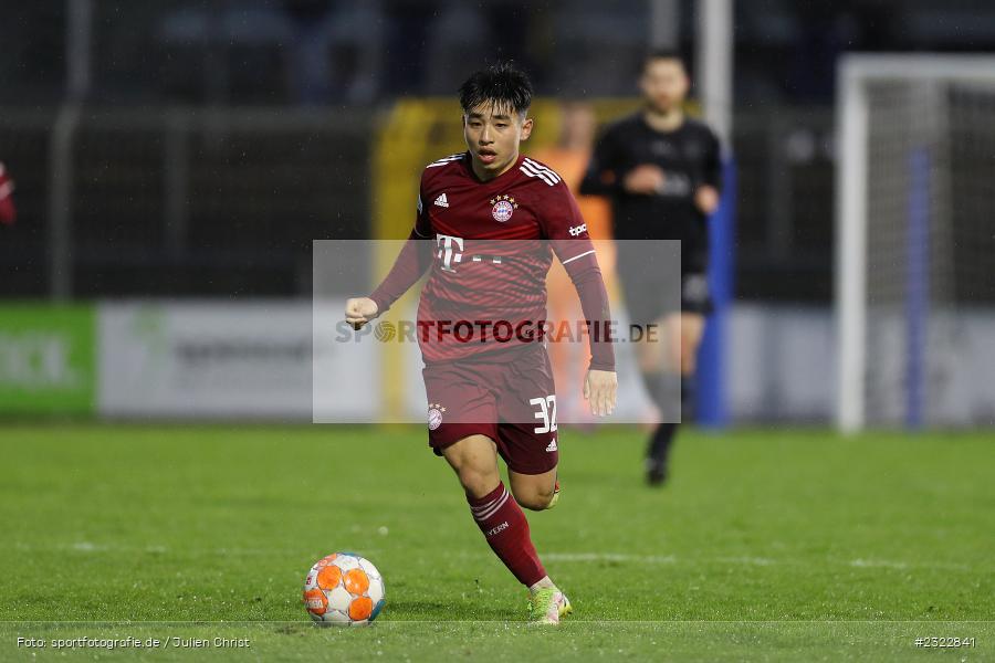 Hyunju Lee, Stadion am Schönbusch, Aschaffenburg, 08.04.2022, BFV, sport, action, April 2022, Saison 2021/2022, FCB, SVA, Regionalliga Bayern, Fussball, FC Bayern München II, SV Viktoria Aschaffenburg - Bild-ID: 2322841
