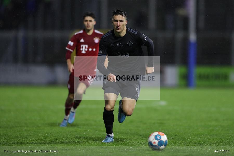 Elmir Muhic, Stadion am Schönbusch, Aschaffenburg, 08.04.2022, BFV, sport, action, April 2022, Saison 2021/2022, FCB, SVA, Regionalliga Bayern, Fussball, FC Bayern München II, SV Viktoria Aschaffenburg - Bild-ID: 2322853