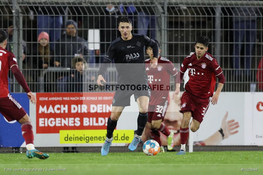 Elmir Muhic, Stadion am Schönbusch, Aschaffenburg, 08.04.2022, BFV, sport, action, April 2022, Saison 2021/2022, FCB, SVA, Regionalliga Bayern, Fussball, FC Bayern München II, SV Viktoria Aschaffenburg - Bild-ID: 2322888