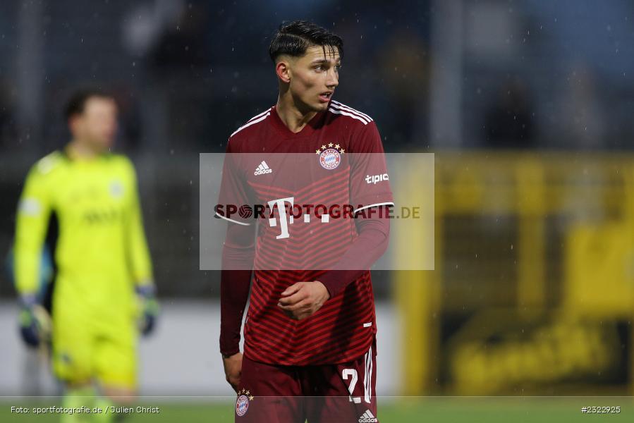 Yusuf Kabadayi, Stadion am Schönbusch, Aschaffenburg, 08.04.2022, BFV, sport, action, April 2022, Saison 2021/2022, FCB, SVA, Regionalliga Bayern, Fussball, FC Bayern München II, SV Viktoria Aschaffenburg - Bild-ID: 2322925 Yusuf Kabadayi, Stadion am Schönbusch, Aschaffenburg, 08.04.2022, BFV, sport, action, April 2022, Saison 2021/2022, FCB, SVA, Regionalliga Bayern, Fussball, FC Bayern München II, SV Viktoria Aschaffenburg - Bild-ID: 2322925