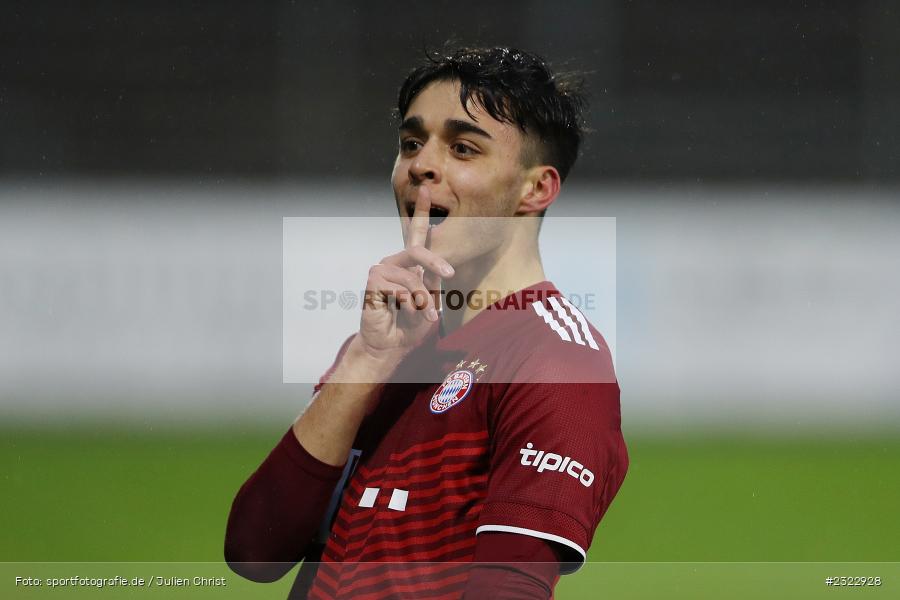 Lucas Fernando Copado Schrobenhauser, Stadion am Schönbusch, Aschaffenburg, 08.04.2022, BFV, sport, action, April 2022, Saison 2021/2022, FCB, SVA, Regionalliga Bayern, Fussball, FC Bayern München II, SV Viktoria Aschaffenburg - Bild-ID: 2322928