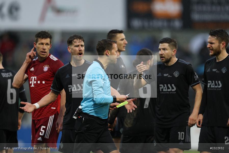 Christopher Schwarzmann, Stadion am Schönbusch, Aschaffenburg, 08.04.2022, BFV, sport, action, April 2022, Saison 2021/2022, FCB, SVA, Regionalliga Bayern, Fussball, FC Bayern München II, SV Viktoria Aschaffenburg - Bild-ID: 2322932