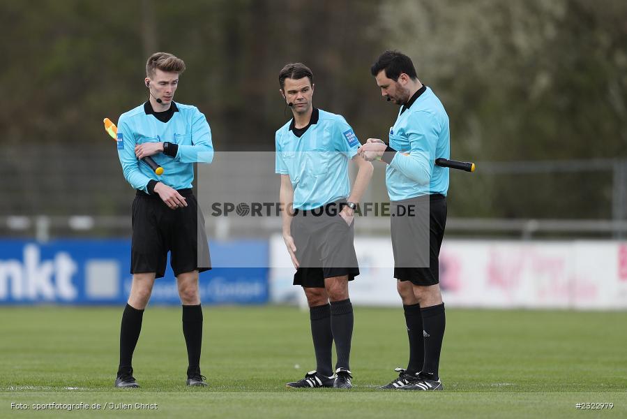 Schiedsrichter, Steffen Ehwald, Sportgelände in der Au, Karlburg, 09.04.2022, BFV, sport, action, April 2022, Saison 2021/2022, Bayernliga Nord, Fussball, DJK, TSV, DJK Vilzing, TSV Karlburg - Bild-ID: 2322979