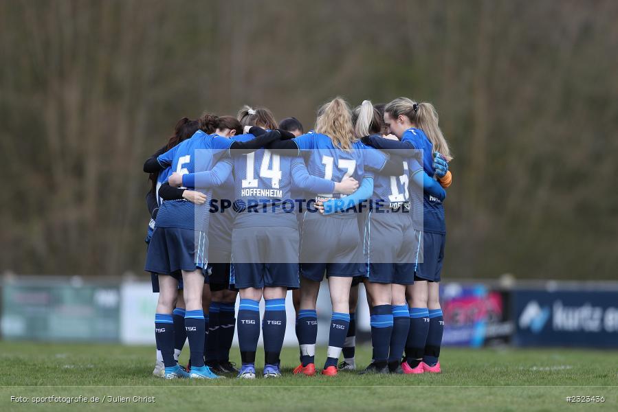 Mannschaftskreis, Sportgelände, Wertheim, 10.04.2022, BFV, sport, action, April 2022, Saison 2021/2022, BFV-Landesliga Frauen, Fussball, TSG, FCW, TSG Hoffenheim 3, FC Wertheim-Eichel - Bild-ID: 2323436 Mannschaftskreis, Sportgelände, Wertheim, 10.04.2022, BFV, sport, action, April 2022, Saison 2021/2022, BFV-Landesliga Frauen, Fussball, TSG, FCW, TSG Hoffenheim 3, FC Wertheim-Eichel - Bild-ID: 2323436