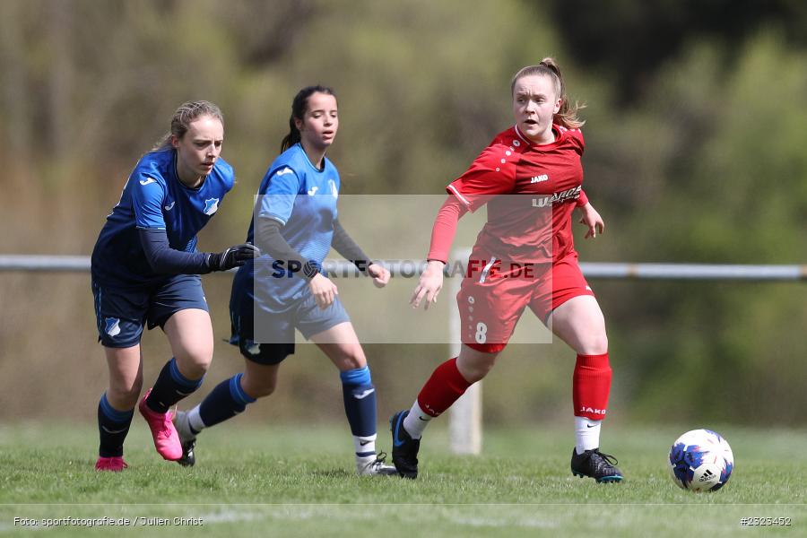 Leonie Friedlein, Sportgelände, Wertheim, 10.04.2022, BFV, sport, action, April 2022, Saison 2021/2022, BFV-Landesliga Frauen, Fussball, TSG, FCW, TSG Hoffenheim 3, FC Wertheim-Eichel - Bild-ID: 2323452