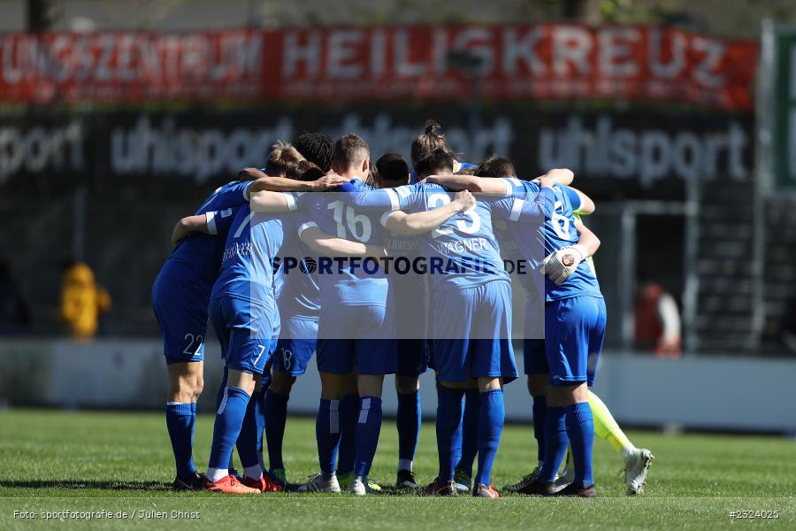 Mannschaftskreis, Sepp Endres Sportanlage, Würzburg, 16.04.2022, BFV, sport, action, April 2022, Saison 2021/2022, Fussball, Bayernliga Nord, TSV, WFV, TSV Abtswind, Würzburger FV - Bild-ID: 2324025