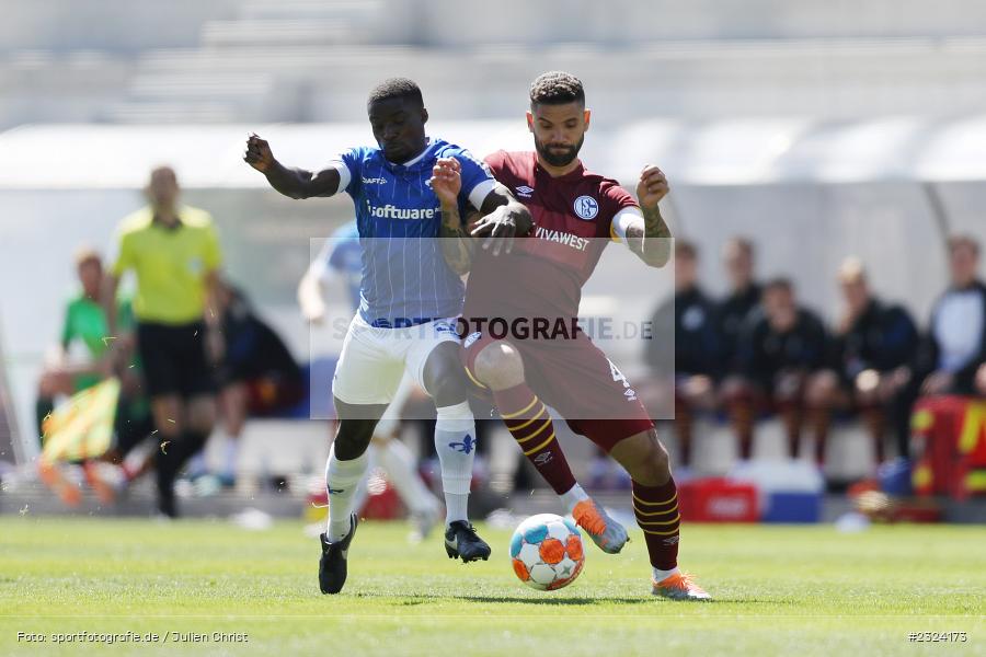 Braydon Manu, Merck-Stadion am Böllenfalltor, Darmstadt, 17.04.2022, DFL, sport, action, April 2022, Saison 2021/2022, Fussball, 2. Bundesliga, S04, D98, FC Schalke 04, SV Darmstadt 98 - Bild-ID: 2324173