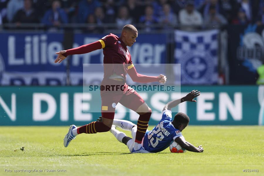 Malick Thiaw, Merck-Stadion am Böllenfalltor, Darmstadt, 17.04.2022, DFL, sport, action, April 2022, Saison 2021/2022, Fussball, 2. Bundesliga, S04, D98, FC Schalke 04, SV Darmstadt 98 - Bild-ID: 2324182