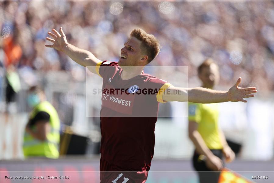 Marius Bülter, Merck-Stadion am Böllenfalltor, Darmstadt, 17.04.2022, DFL, sport, action, April 2022, Saison 2021/2022, Fussball, 2. Bundesliga, S04, D98, FC Schalke 04, SV Darmstadt 98 - Bild-ID: 2324186