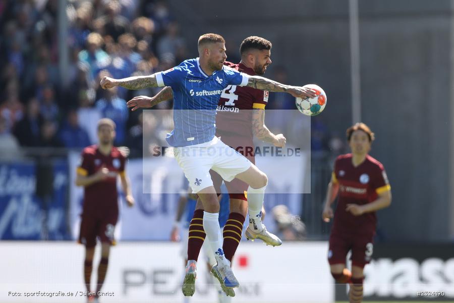 Tobias Kempe, Merck-Stadion am Böllenfalltor, Darmstadt, 17.04.2022, DFL, sport, action, April 2022, Saison 2021/2022, Fussball, 2. Bundesliga, S04, D98, FC Schalke 04, SV Darmstadt 98 - Bild-ID: 2324190