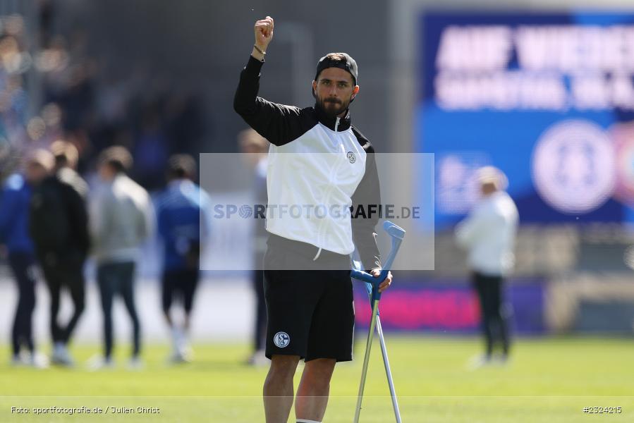 Hände, Arme, gestikuliert, Danny Latza, Merck-Stadion am Böllenfalltor, Darmstadt, 17.04.2022, DFL, sport, action, April 2022, Saison 2021/2022, Fussball, 2. Bundesliga, S04, D98, FC Schalke 04, SV Darmstadt 98 - Bild-ID: 2324215