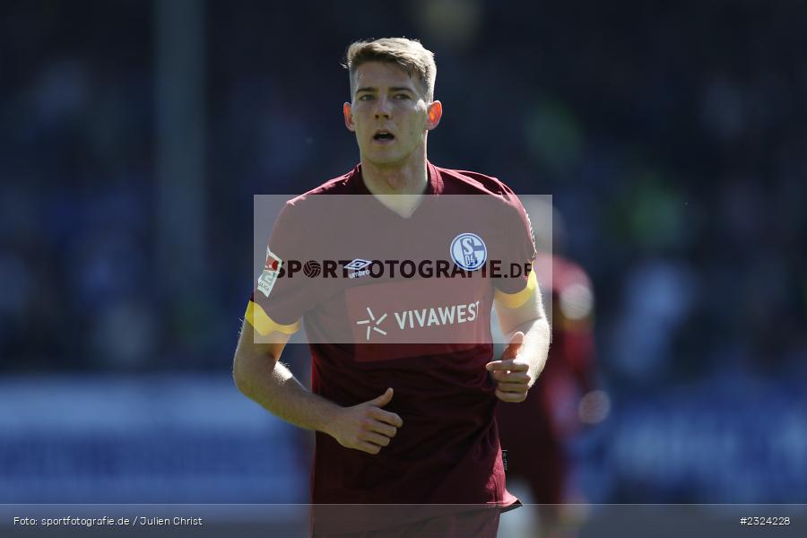 Florian Flick, Merck-Stadion am Böllenfalltor, Darmstadt, 17.04.2022, DFL, sport, action, April 2022, Saison 2021/2022, Fussball, 2. Bundesliga, S04, D98, FC Schalke 04, SV Darmstadt 98 - Bild-ID: 2324228
