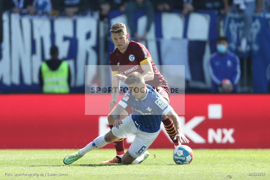Florian Flick, Merck-Stadion am Böllenfalltor, Darmstadt, 17.04.2022, DFL, sport, action, April 2022, Saison 2021/2022, Fussball, 2. Bundesliga, S04, D98, FC Schalke 04, SV Darmstadt 98 - Bild-ID: 2324231