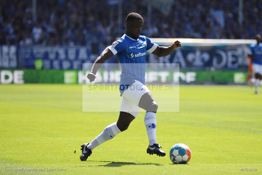 Braydon Manu, Merck-Stadion am Böllenfalltor, Darmstadt, 17.04.2022, DFL, sport, action, April 2022, Saison 2021/2022, Fussball, 2. Bundesliga, S04, D98, FC Schalke 04, SV Darmstadt 98 - Bild-ID: 2324238