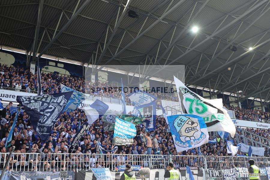 Marler Jungs, Originals 75, Ultras, Solidarität, Hugos, Fans, Merck-Stadion am Böllenfalltor, Darmstadt, 17.04.2022, DFL, sport, action, April 2022, Saison 2021/2022, Fussball, 2. Bundesliga, S04, D98, FC Schalke 04, SV Darmstadt 98 - Bild-ID: 2324258