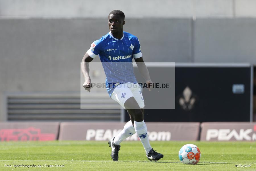 Braydon Manu, Merck-Stadion am Böllenfalltor, Darmstadt, 17.04.2022, DFL, sport, action, April 2022, Saison 2021/2022, Fussball, 2. Bundesliga, S04, D98, FC Schalke 04, SV Darmstadt 98 - Bild-ID: 2324269