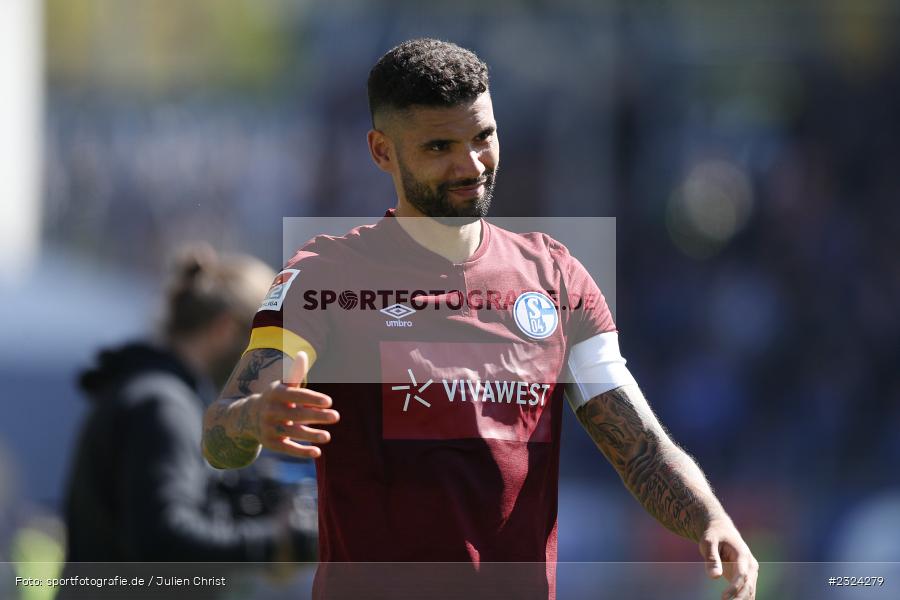 Victor Pálsson, Merck-Stadion am Böllenfalltor, Darmstadt, 17.04.2022, DFL, sport, action, April 2022, Saison 2021/2022, Fussball, 2. Bundesliga, S04, D98, FC Schalke 04, SV Darmstadt 98 - Bild-ID: 2324279