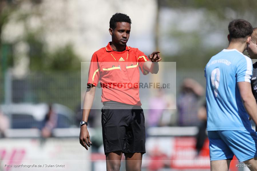 Schiedsrichter, Abdifatah Muse Mohamud, Sportgelände, Karlstadt, 18.04.2022, BFV, sport, action, April 2022, Saison 2021/2022, Fussball, Amateure, Kreisliga Würzburg, FVS, FVK, FV Steinfeld/Hausen-Rohrbach, FV Karlstadt - Bild-ID: 2324347 Schiedsrichter, Abdifatah Muse Mohamud, Sportgelände, Karlstadt, 18.04.2022, BFV, sport, action, April 2022, Saison 2021/2022, Fussball, Amateure, Kreisliga Würzburg, FVS, FVK, FV Steinfeld/Hausen-Rohrbach, FV Karlstadt - Bild-ID: 2324347