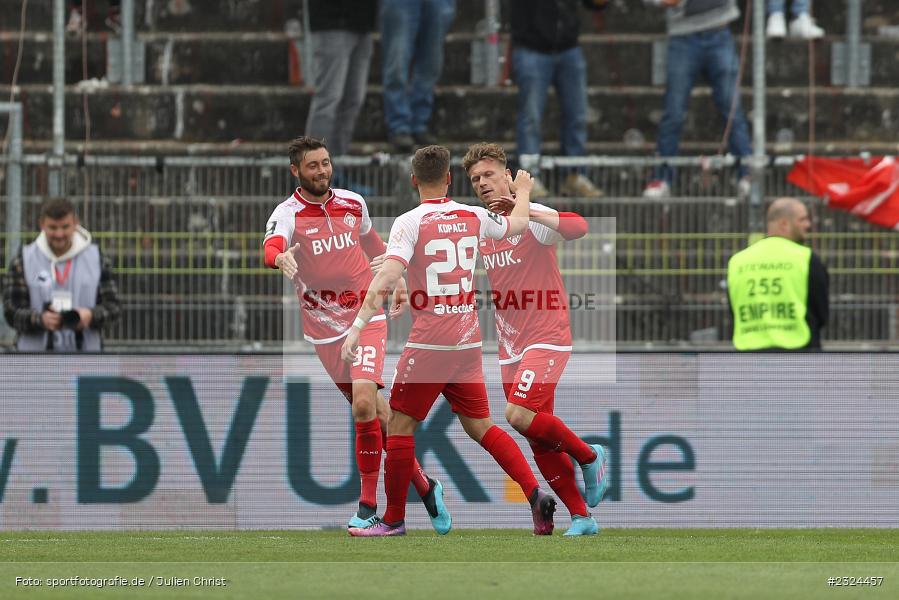 Marvin Pourié, FLYERALARM Arena, Würzburg, 23.04.2022, DFL, sport, action, April 2022, Saison 2021/2022, Fussball, 3. Liga, VIK, FCV, FWK, FC Viktoria Berlin, FC Würzburger Kickers - Bild-ID: 2324457 Marvin Pourié, FLYERALARM Arena, Würzburg, 23.04.2022, DFL, sport, action, April 2022, Saison 2021/2022, Fussball, 3. Liga, VIK, FCV, FWK, FC Viktoria Berlin, FC Würzburger Kickers - Bild-ID: 2324457
