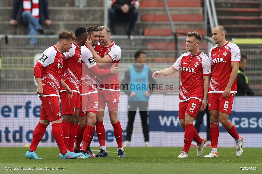 Torjubel, Lars Dietz, FLYERALARM Arena, Würzburg, 23.04.2022, DFL, sport, action, April 2022, Saison 2021/2022, Fussball, 3. Liga, VIK, FCV, FWK, FC Viktoria Berlin, FC Würzburger Kickers - Bild-ID: 2324480