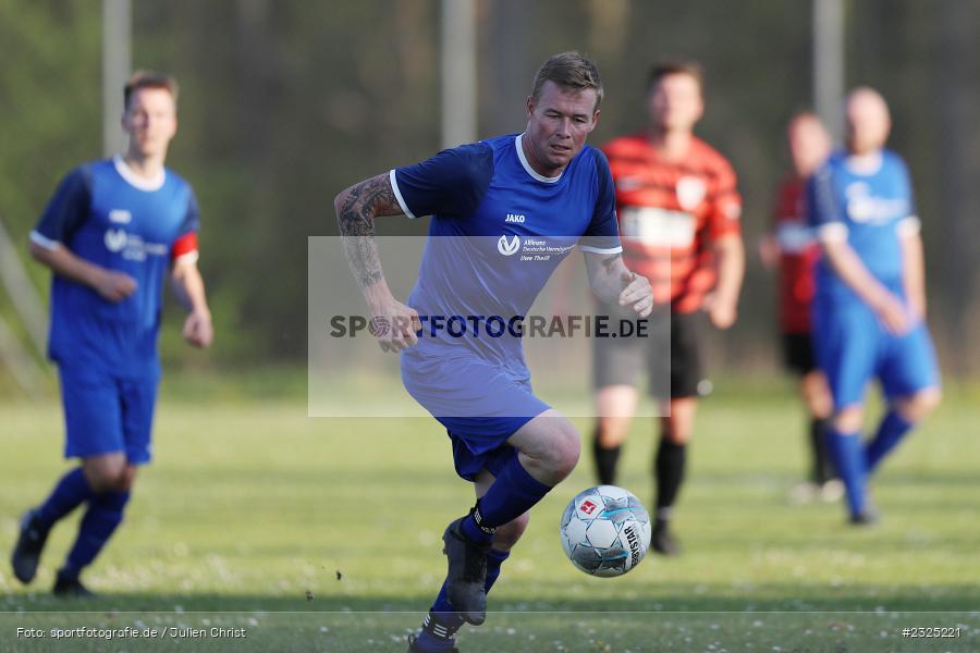 Lukas Breitenbach, Sportgelände, Himmelstadt, 28.04.2022, BFV, sport, action, April 2022, Saison 2021/2022, Amateure, Fussball, FV Langenprozelten/Neuendorf, SG Laudenbach/Himmelstadt - Bild-ID: 2325221 Lukas Breitenbach, Sportgelände, Himmelstadt, 28.04.2022, BFV, sport, action, April 2022, Saison 2021/2022, Amateure, Fussball, FV Langenprozelten/Neuendorf, SG Laudenbach/Himmelstadt - Bild-ID: 2325221