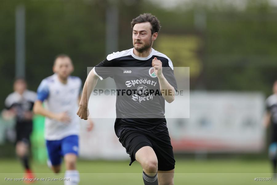 Moritz Stobbies, Sportgelände, Nassig, 29.04.2022, BFV, sport, action, April 2022, Saison 2021/2022, Amateure, Fussball, bfv-Landesliga Odenwald, FCS, SVE, FC Schloßau, SV Eintracht Nassig - Bild-ID: 2325297