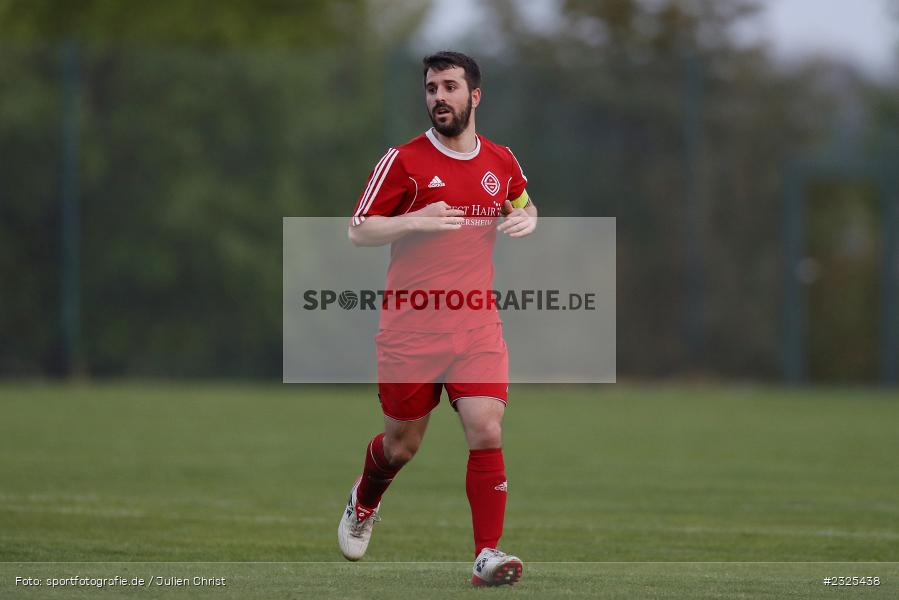 Mauricio Albero, Sportgelände, Oberndorf, 29.04.2022, BFV, sport, action, April 2022, Saison 2021/2022, Amateure, Fussball, Gruppe 4, Kreisklasse Würzburg, TSV, DJK, TSV Güntersleben, DJK Oberndorf - Bild-ID: 2325438