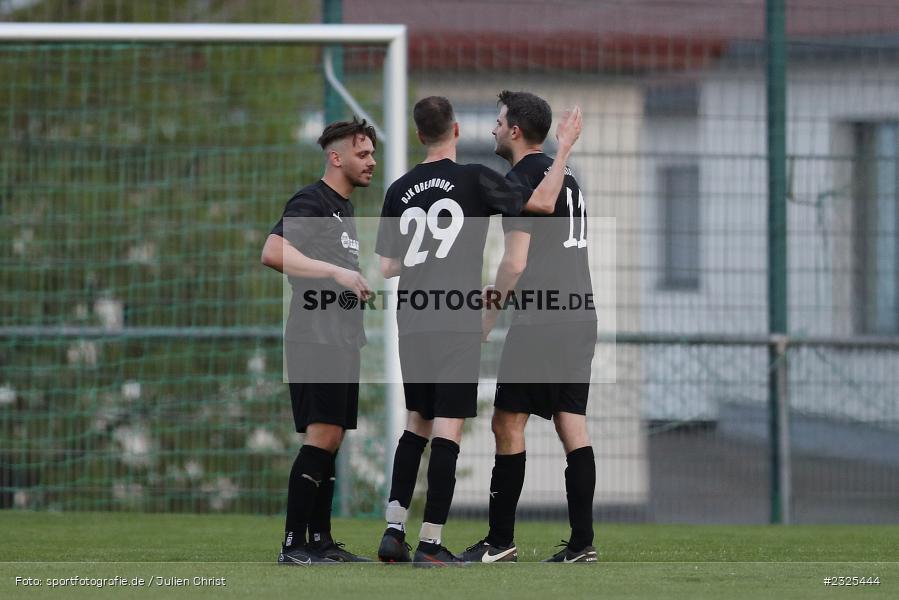 Antonio De Simone, Sportgelände, Oberndorf, 29.04.2022, BFV, sport, action, April 2022, Saison 2021/2022, Amateure, Fussball, Gruppe 4, Kreisklasse Würzburg, TSV, DJK, TSV Güntersleben, DJK Oberndorf - Bild-ID: 2325444