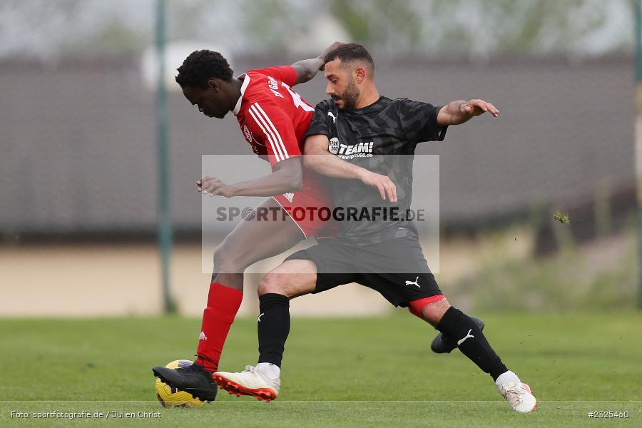 Serigne Ba, Sportgelände, Oberndorf, 29.04.2022, BFV, sport, action, April 2022, Saison 2021/2022, Amateure, Fussball, Gruppe 4, Kreisklasse Würzburg, TSV, DJK, TSV Güntersleben, DJK Oberndorf - Bild-ID: 2325460