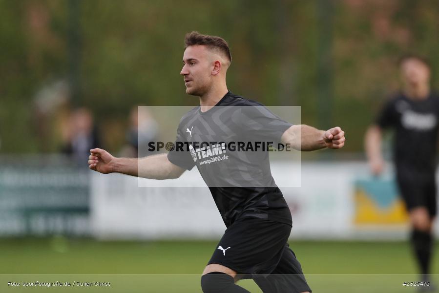 Julian Belli, Sportgelände, Oberndorf, 29.04.2022, BFV, sport, action, April 2022, Saison 2021/2022, Amateure, Fussball, Gruppe 4, Kreisklasse Würzburg, TSV, DJK, TSV Güntersleben, DJK Oberndorf - Bild-ID: 2325475