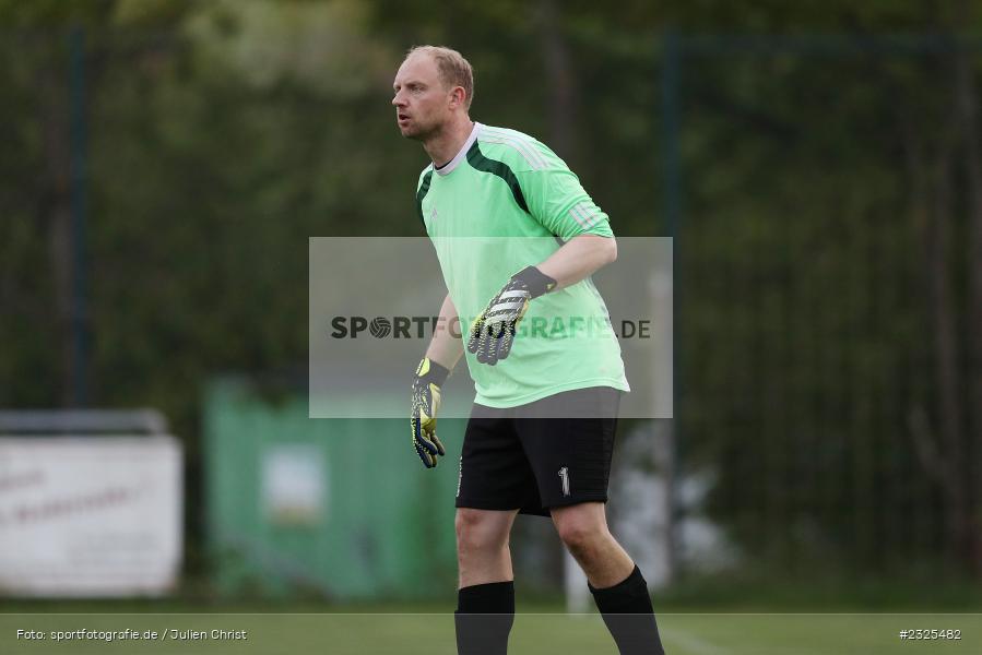 Thomas Süßner, Sportgelände, Oberndorf, 29.04.2022, BFV, sport, action, April 2022, Saison 2021/2022, Amateure, Fussball, Gruppe 4, Kreisklasse Würzburg, TSV, DJK, TSV Güntersleben, DJK Oberndorf - Bild-ID: 2325482