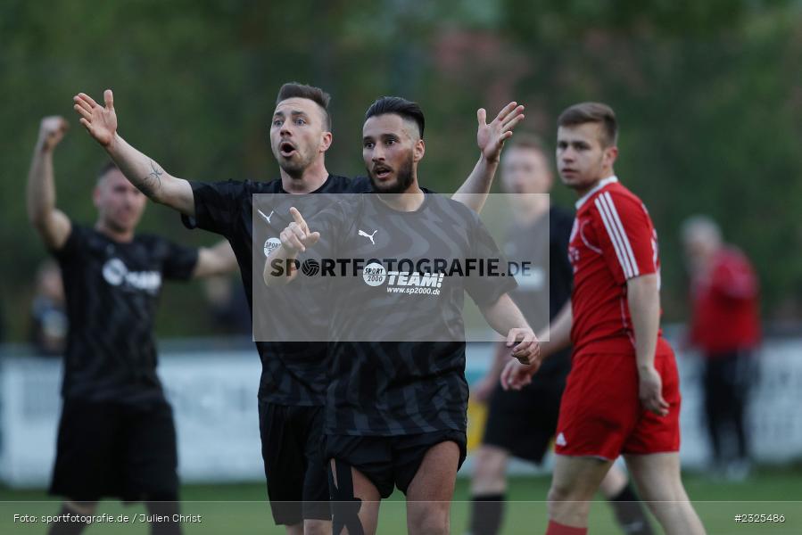 Umut Baytekin, Sportgelände, Oberndorf, 29.04.2022, BFV, sport, action, April 2022, Saison 2021/2022, Amateure, Fussball, Gruppe 4, Kreisklasse Würzburg, TSV, DJK, TSV Güntersleben, DJK Oberndorf - Bild-ID: 2325486