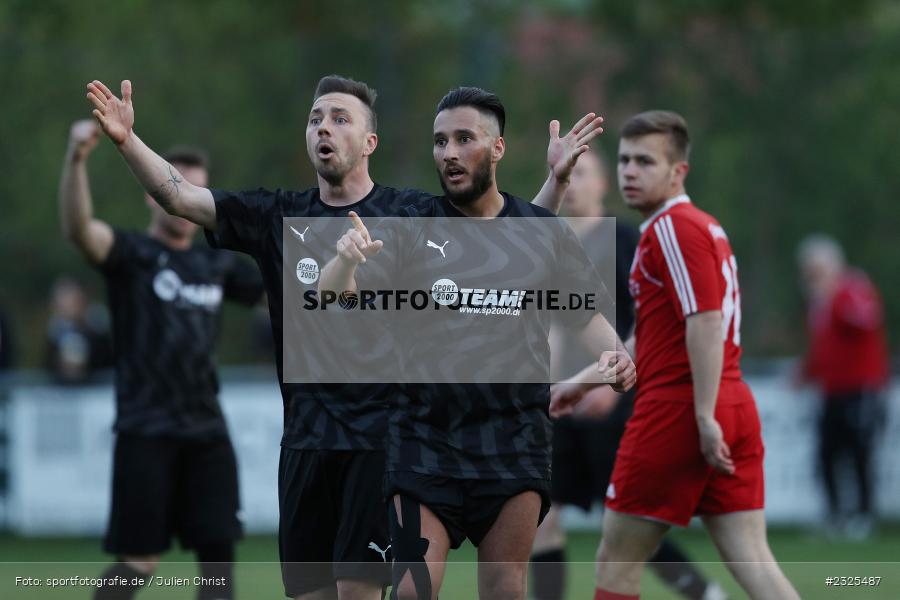 Umut Baytekin, Sportgelände, Oberndorf, 29.04.2022, BFV, sport, action, April 2022, Saison 2021/2022, Amateure, Fussball, Gruppe 4, Kreisklasse Würzburg, TSV, DJK, TSV Güntersleben, DJK Oberndorf - Bild-ID: 2325487